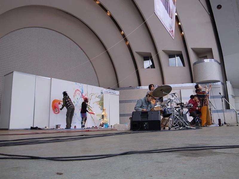 Live with Paint — performance, Japon
